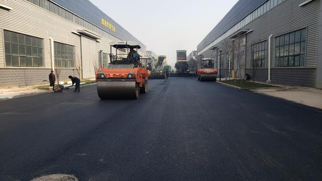 开封沥青道路施工 技术与实践探析